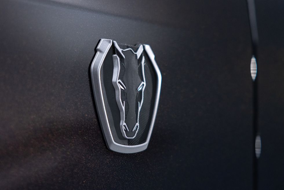 18-2021-mustang-darkhorse-logo-badge.jpg